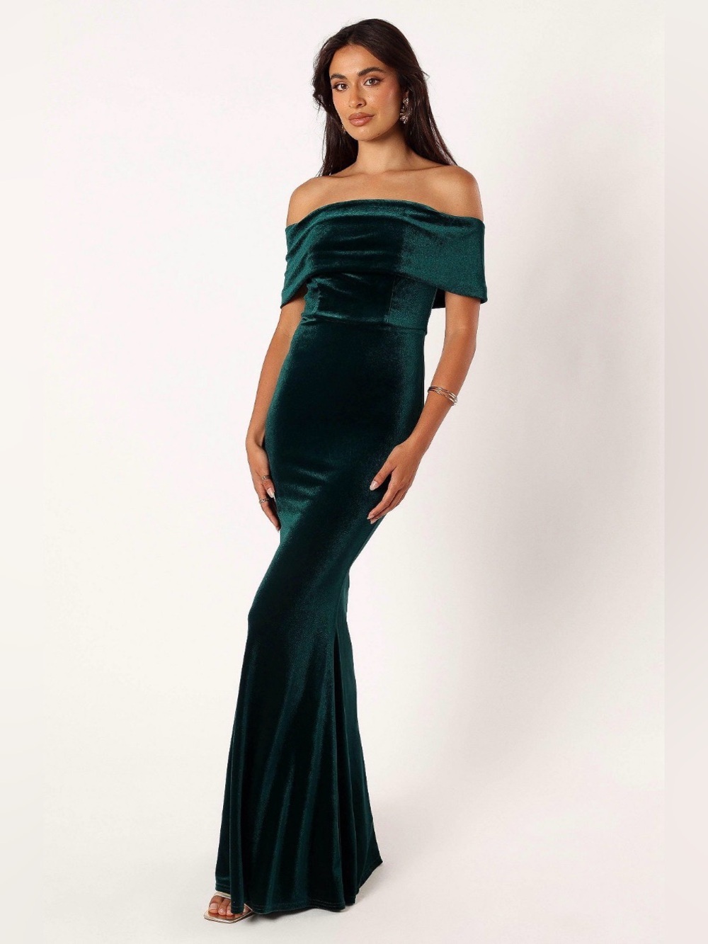 NWT Petal and Pup Women's Adair Off
Shoulder Maxi Dress - Emerald Green M